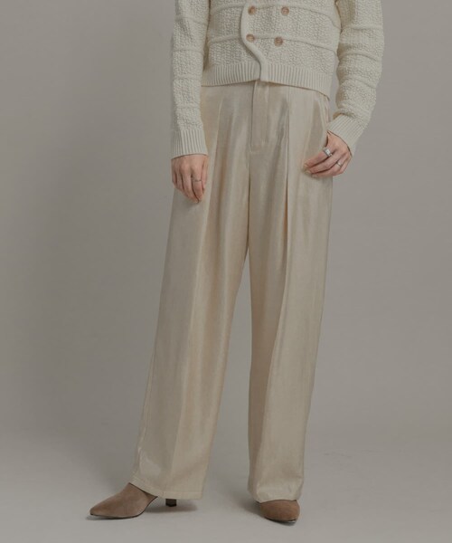 URBAN RESEARCH Sonny Label（アーバンリサーチサニーレーベル）の「シャイニーツイルサテンパンツ（その他パンツ・レディース・バター/ブラウン・36/38）」の2枚目の写真
