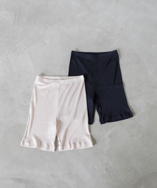 かぐれ（カグレ）の「シルクテレコショートレギンス（レギンス/スパッツ・レディース・IVORY/CHARCOAL・FREE）」の21枚目の写真