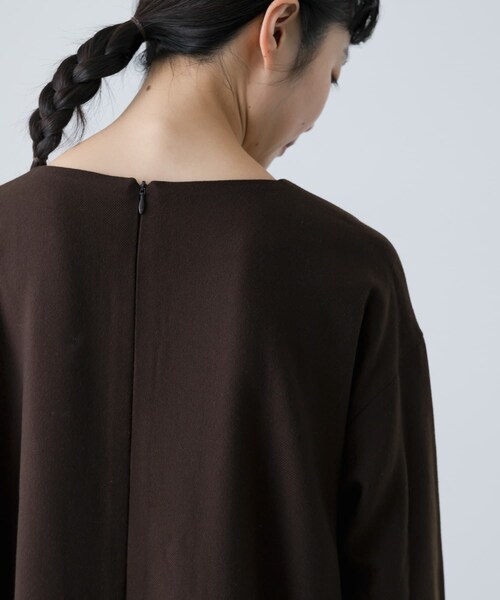 かぐれ(カグレ)の「WIRROW Botany wool dress(ワンピース・レディース・Mauve gray/Dark brown・1)」の13枚目の写真