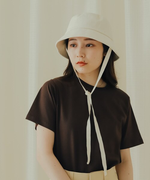 SENSE OF PLACE by URBAN RESEARCH(センスオブプレイスバイアーバンリサーチ)の「コットンツイルリボンバケットハット(ハット・レディース・IVORY/BLACK・One/one)」の4枚目の写真