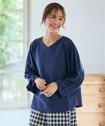 nissen | ＜大きいサイズ＞袖タックスリープVネックドルマントップス(Tシャツ/カットソー)