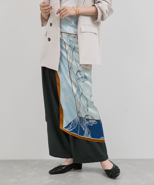 VIS（ビス）の「チューリップ柄スカーフ90×90cm（バンダナ/スカーフ・レディース・ブラウン系/ブルー系・F）」の6枚目の写真