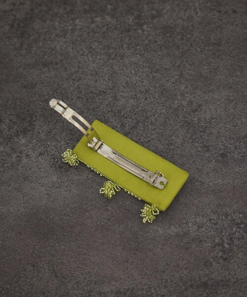 ADAM ET ROPE'(アダムエロペ)の「【SERA STUDIO(セーラスタジオ)】FABRIC HAIR CLIP / ヘアクリップ(バレッタ/ヘアクリップ・レディース・ブラウン/イエロー系・F)」の14枚目の写真