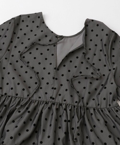 URBAN RESEARCH ROSSO（アーバンリサーチロッソ）の「TORRAZZO DONNA　Polka Dots Tiered Blouse（シャツ/ブラウス・レディース・GRAY・FREE）」の10枚目の写真