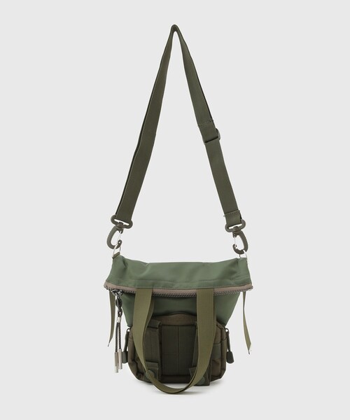 ADAM ET ROPE'(アダムエロペ)の「【elephant TRIBAL fabrics】Back in the Pouch(ショルダーバッグ・メンズ・ブラック/カーキ・F)」の7枚目の写真