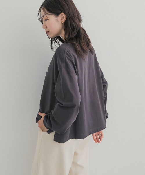 URBAN RESEARCH DOORS（アーバンリサーチドアーズ）の「GrowOrganic 刺しゅうロングスリーブTシャツ（Tシャツ/カットソー・レディース・OFF/CHARCOAL/BURGUNDY・Free）」の12枚目の写真