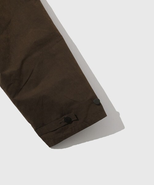 ADAM ET ROPE'(アダムエロペ)の「【THOUSANDS/サウザンズ】WAXED WEATHER PARKA(パーカー・メンズ・オリーブ・L/M)」の6枚目の写真