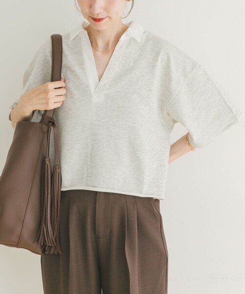 ITEMS URBANRESEARCH（アイテムズ アーバンリサーチ）の「ミニ裏毛スキッパーポロ（ポロシャツ・レディース・GRY/BRN・FREE）」の4枚目の写真