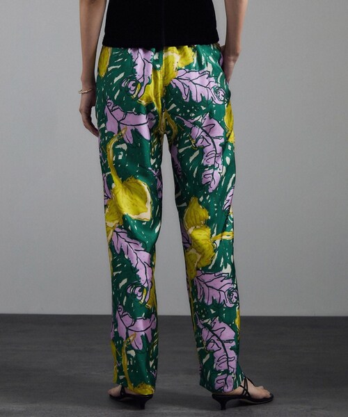 ADAM ET ROPE'（アダムエロペ）の「【BANANATIME（バナナタイム）】EASY PANTS / イージーパンツ（その他パンツ・レディース・ベージュ系/グリーン系/ピンク系・XS）」の18枚目の写真