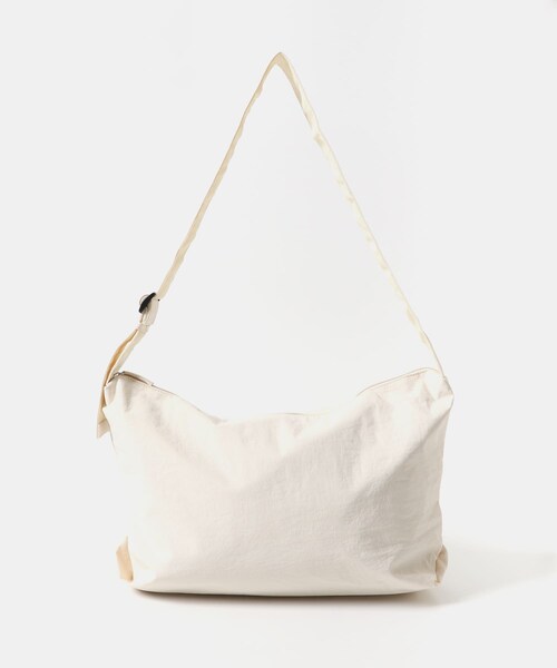 URBAN RESEARCH DOORS（アーバンリサーチドアーズ）の「ウォッシャブルショルダーバッグ（ショルダーバッグ・レディース・BLACK/IVORY・one）」の6枚目の写真