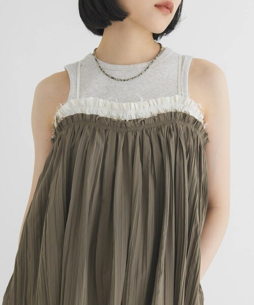KBF（ケイビーエフ）の「バイカラークリンクルビスチェ（その他トップス・レディース・KHAKI×IVO/CCL×BLUE/IVORY×BRN・One）」の3枚目の写真