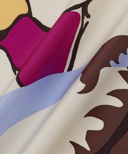 ROPE'（ロペ）の「ロートレックグラフィカルシルクスカーフ（バンダナ/スカーフ・レディース・ブラック/オフホワイト/パープル/ワイン・F）」の11枚目の写真