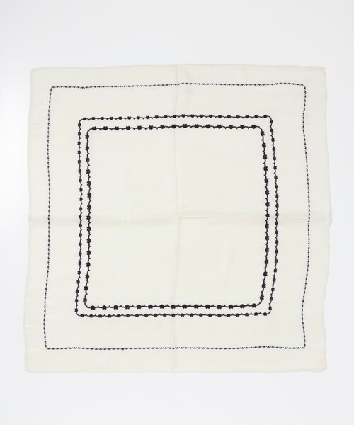 URBAN RESEARCH ROSSO（アーバンリサーチロッソ）の「JAMIRAY　HEART EMB SCARF S（バンダナ/スカーフ・レディース・BLACK/BEIGE・One）」の2枚目の写真