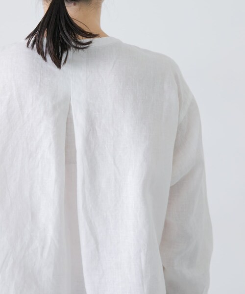 かぐれ（カグレ）の「リネンヘンリーワイドシャツ（シャツ/ブラウス・レディース・OFF/LIGHT GRAY/NAVY・Free）」の17枚目の写真