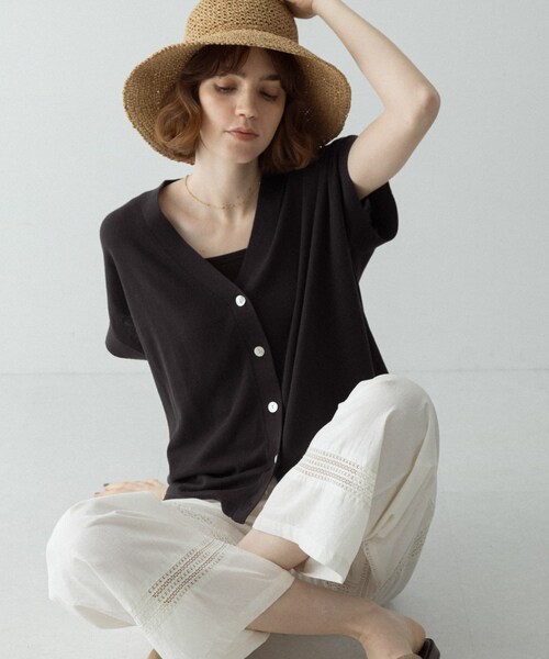 URBAN RESEARCH Sonny Label（アーバンリサーチサニーレーベル）の「クールミストフレンチニットカーディガン（カーディガン/ボレロ・レディース・ブラック/L.グレー/モカグレー・Free）」の4枚目の写真