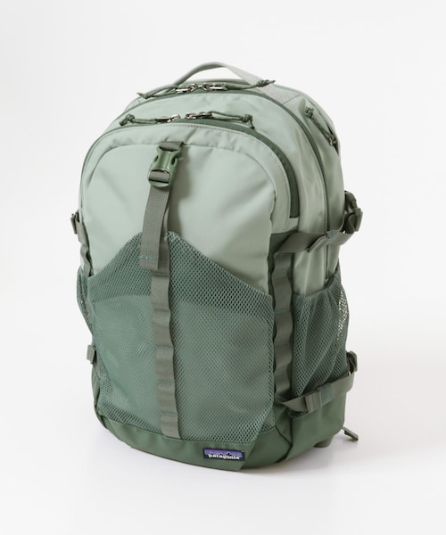 URBAN RESEARCH DOORS(アーバンリサーチドアーズ)の「patagonia REFUGIO DAY PACK 30L(バックパック/リュック・メンズ・BLK/CVGR・One)」の2枚目の写真
