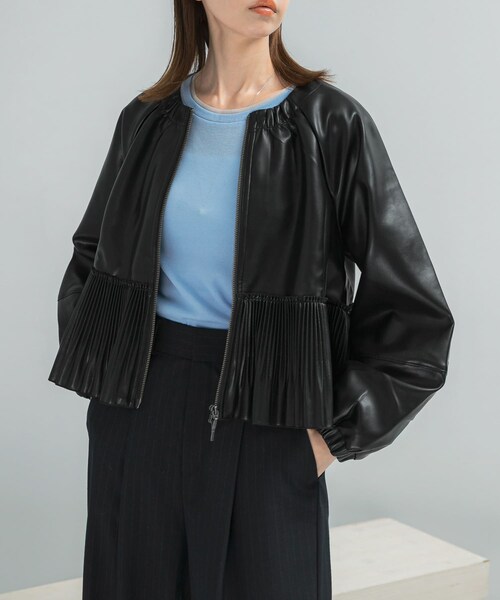 URBAN RESEARCH ROSSO（アーバンリサーチロッソ）の「MARILYN MOON　eco leather pleats jacket（ブルゾン・レディース・BLACK・Free）」の4枚目の写真