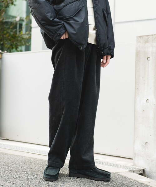 URBAN RESEARCH DOORS（アーバンリサーチドアーズ）の「2タック太畝コーデュロイパンツ（その他パンツ・メンズ・BROWN/CHARCOAL・M/L）」の8枚目の写真