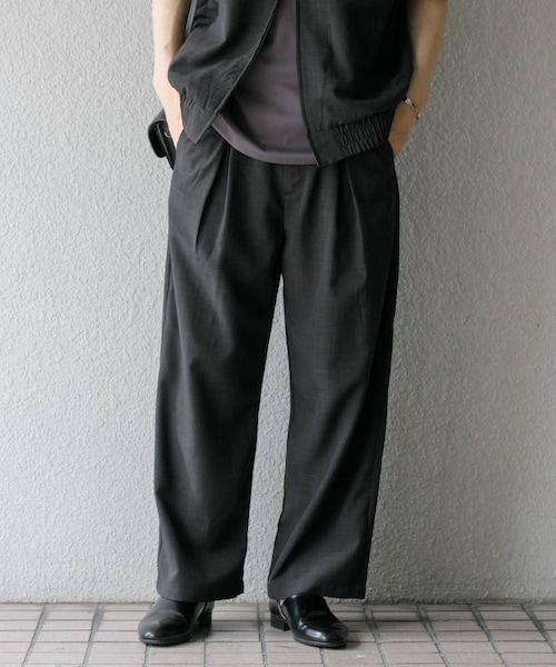 SENSE OF PLACE by URBAN RESEARCH(センスオブプレイスバイアーバンリサーチ)の「『イージーケア/セットアップ対応』リネンライクタックワイドパンツ(その他パンツ・メンズ・CHARCOAL/GREIGE/NAVY・S/M/L)」の2枚目の写真