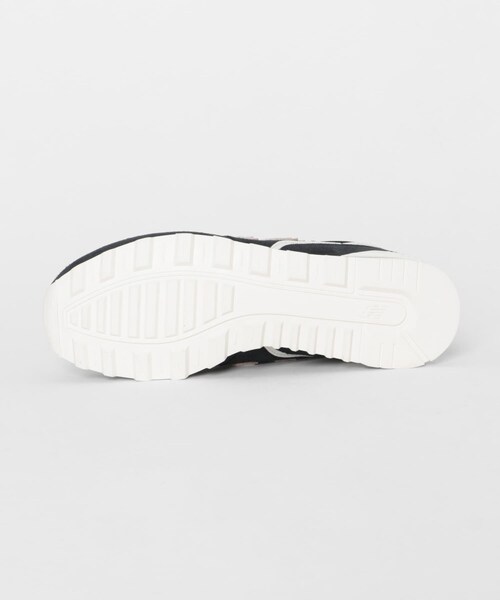 URBAN RESEARCH Sonny Label（アーバンリサーチサニーレーベル）の「NEW BALANCE　W996（スニーカー・レディース・BLACK・23/23.5/24/24.5）」の6枚目の写真