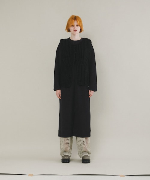 LAATO（ラート）の「hand knit vest（ベスト・レディース・クリーム/インク・FREE）」の2枚目の写真