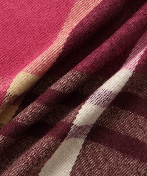 ROPE' PICNIC（ロペピクニック）の「チェックストール（ストール/ショール・レディース・ベージュ/ブルー系/レッド系・F）」の8枚目の写真