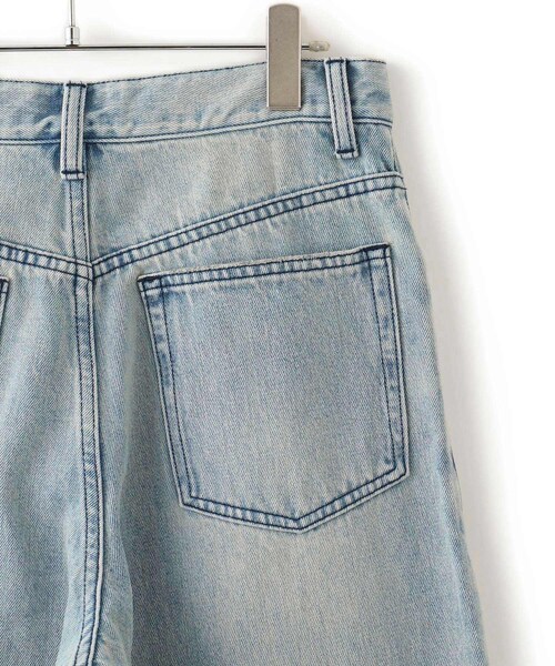 ADAM ET ROPE'（アダムエロペ）の「【WEB限定】ワイドストレートデニムパンツ（デニムパンツ・レディース・サックス・34/36/38）」の22枚目の写真
