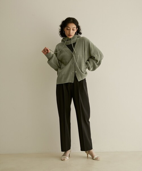 ADAM ET ROPE'（アダムエロペ）の「【極上の肌ざわり】バラクラバ-CreamyCotton /クリーミーコットン-（ストール/ショール・レディース・ブラック系/ホワイト系/モスグリーン/ピンク系・F）」の8枚目の写真