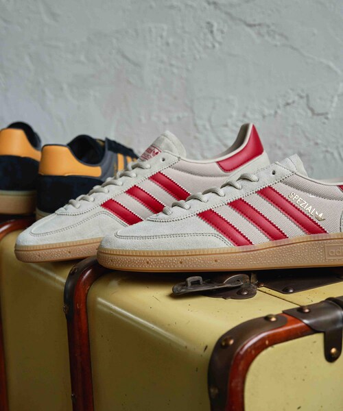 URBAN RESEARCH DOORS(アーバンリサーチドアーズ)の「『一部WEB限定カラー』adidas Exclusive HANDBALLSPEZIAL(スニーカー・レディース・ブラック/イエロー/ホワイト/レッド・23/23.5/24/24.5/25)」の9枚目の写真