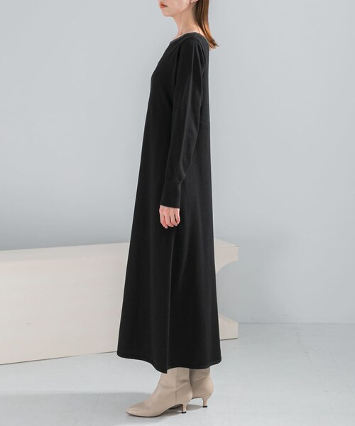 URBAN RESEARCH ROSSO（アーバンリサーチロッソ）の「ウォシャブルフレアシルエットニットワンピース（ワンピース・レディース・BLUE/GRAY×BK/BK×GRAY・Free）」の11枚目の写真