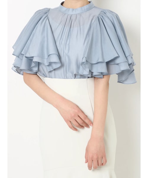 MERCURYDUO（マーキュリーデュオ）の「2WAYオープンショルダーラッフルブラウス（シャツ/ブラウス・レディース・オフホワイト/ピンク/アイスブルー・F）」の2枚目の写真