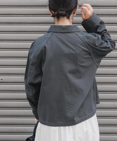 URBAN RESEARCH DOORS（アーバンリサーチドアーズ）の「FORK&SPOON　ミリタリージャケット（ミリタリージャケット・レディース・CHARCOAL/KHAKI・1）」の7枚目の写真