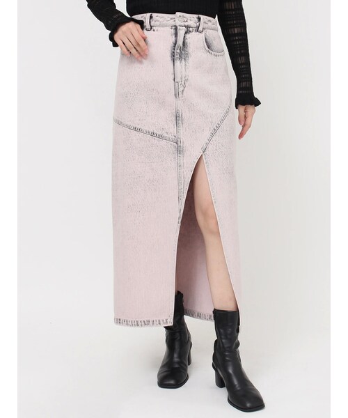 MURUA（ムルーア）の「フロントオープンデニムロングスカート【セットアップ着用可】（デニムスカート・レディース・ブラック/ピンク/ブルー・1/2）」の17枚目の写真