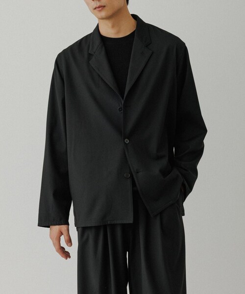 ADAM ET ROPE'(アダムエロペ)の「4WAY ストレッチ ツイル イージー ジャケット / セットアップ対応(テーラードジャケット・メンズ・ブラック/チャコール/カーキ・L/M)」の11枚目の写真