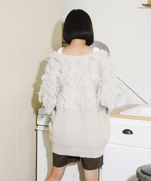 KBF(ケイビーエフ)の「ジャガードフリンジカーディガン(カーディガン/ボレロ・レディース・BLUE/IVORY/KHAKI/BLACK・one)」の11枚目の写真