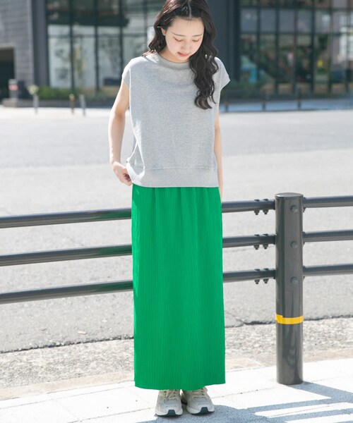 ITEMS URBANRESEARCH（アイテムズ アーバンリサーチ）の「裏毛ノースリーブベスト（ベスト・レディース・OFF/GRY/GRN・FREE）」の16枚目の写真