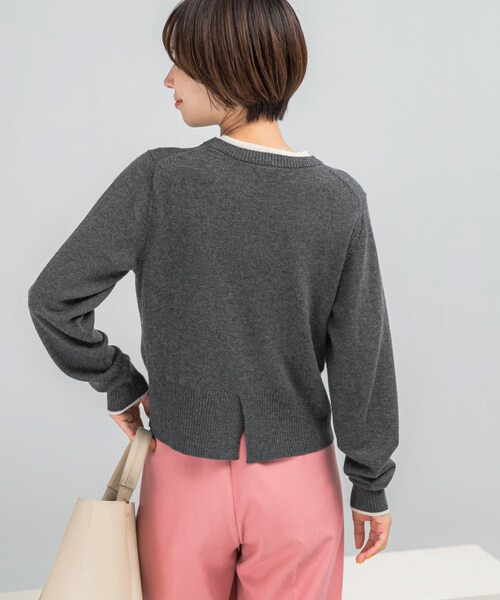 URBAN RESEARCH ROSSO（アーバンリサーチロッソ）の「カシミヤ混バイカラーコンパクトニット（ニット/セーター・レディース・OFF×ORG/GRAY×OFF/RED×OFF/NAVY×SAX・Free）」の22枚目の写真