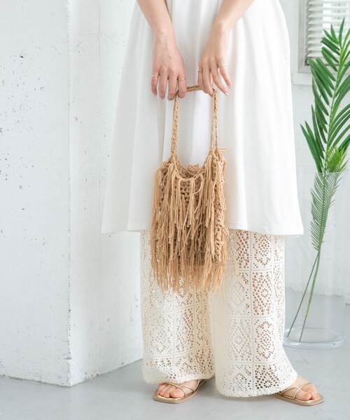 KBF（ケイビーエフ）の「フリンジニットBAG（ハンドバッグ・レディース・GREEN/BEIGE/BLACK・one）」の11枚目の写真