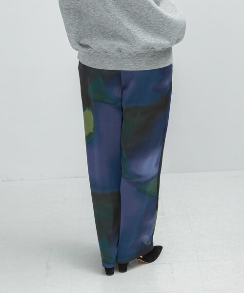 URBAN RESEARCH ROSSO（アーバンリサーチロッソ）の「CHIGNON　グラデーションカラーワイドパンツ（その他パンツ・レディース・ORANGE/NAVY・FREE）」の6枚目の写真