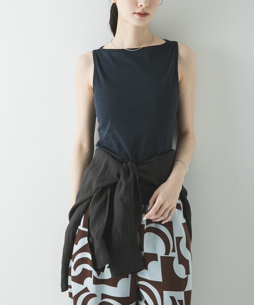 URBAN RESEARCH(アーバンリサーチ)の「FLORE FLORE TIMMI TANK(タンクトップ・レディース・BLACK/CHOCO PLUM/EVERGREEN/NAVY/MULBERRY・S)」の6枚目の写真