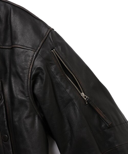 ADAM ET ROPE'（アダムエロペ）の「【CCU/シーシーユー】BOMBER JACKET（MA-1・メンズ・ブラック/ダークブラウン・2）」の6枚目の写真