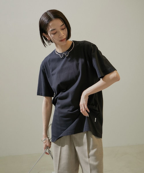 ADAM ET ROPE'（アダムエロペ）の「【J'aDoRe・店舗限定】【TEKLA（テクラ）】Short Sleeve Sleeping T-shirt（Tシャツ/カットソー・レディース・ブラック/ホワイト・S/XS）」の6枚目の写真
