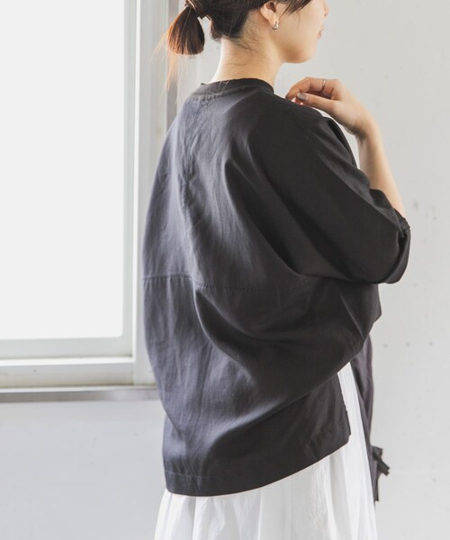 URBAN RESEARCH DOORS(アーバンリサーチドアーズ)の「FORK&SPOON プルオーバーブラウス(シャツ/ブラウス・レディース・OFF/BLACK/DARK BLUE・1)」の15枚目の写真