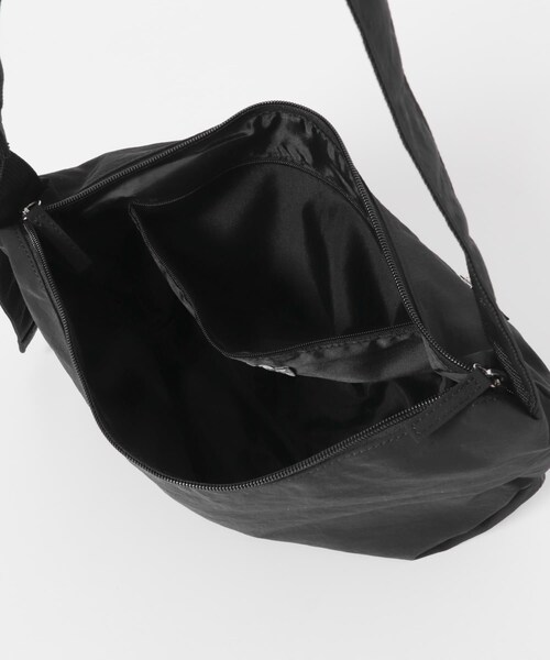 URBAN RESEARCH DOORS(アーバンリサーチドアーズ)の「ウォッシャブルミニショルダー(ショルダーバッグ・レディース・BLACK/BLUE・-)」の9枚目の写真