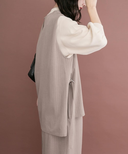ITEMS URBANRESEARCH（アイテムズ アーバンリサーチ）の「ピンストライプベストパンツセット（セットアップ・レディース・CHA/BEG・Free）」の18枚目の写真