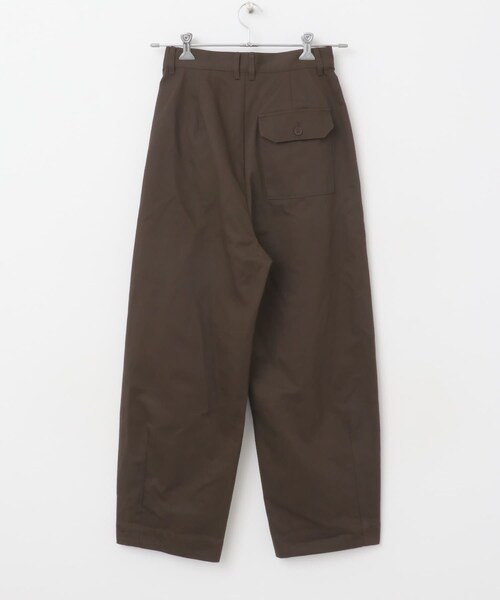 URBAN RESEARCH ROSSO（アーバンリサーチロッソ）の「タックカーブパンツ（その他パンツ・レディース・brown/camel・36/38）」の10枚目の写真
