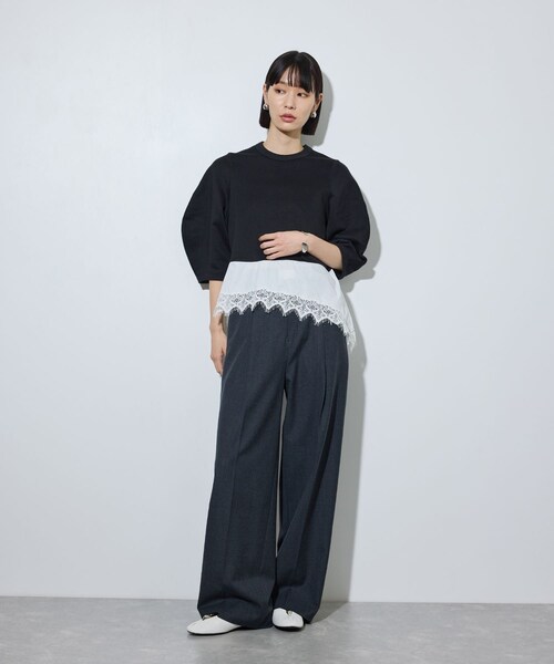 ADAM ET ROPE'(アダムエロペ)の「レースコンビフォルムプルオーバー(その他トップス・レディース・ブラック/キナリ・F)」の4枚目の写真