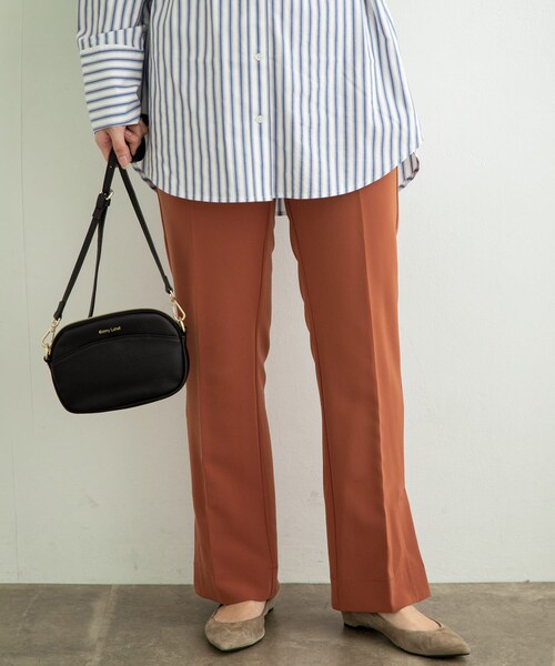 URBAN RESEARCH Sonny Label（アーバンリサーチサニーレーベル）の「センタープレスフレアパンツ（その他パンツ・レディース・オレンジ/オフ/ブラック・36/38）」の4枚目の写真