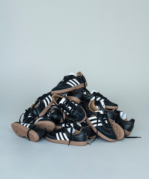 ADAM ET ROPE'（アダムエロペ）の「【adidas Originals for ADAM ET ROPE'】SAMBA OG（スニーカー・メンズ・ブラック・25.5/26.0/26.5/27.0/27.5/28.0/28.5/29.0/29.5/30.0）」の17枚目の写真