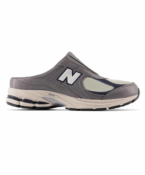 ADAM ET ROPE'(アダムエロペ)の「【New Balance】 M2002RM(スニーカー・メンズ・ブラック/グレー・26.0/27.0/28.0)」の8枚目の写真